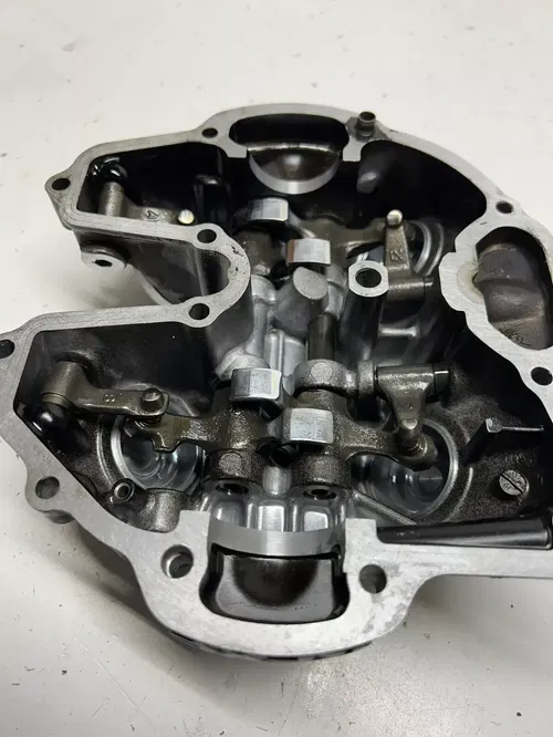 1983 83 Honda XR500R Xr 500 R xr OEM GOOD! Cylinder Head Cap Rocker Arms Valve