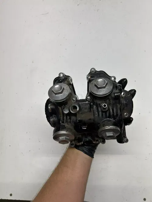 1983 83 Honda XR500R Xr 500 R xr OEM GOOD! Cylinder Head Cap Rocker Arms Valve