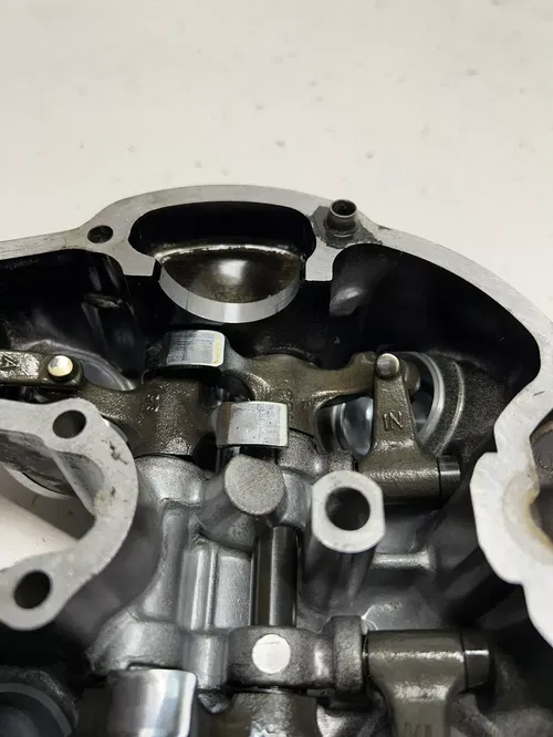 1983 83 Honda XR500R Xr 500 R xr OEM GOOD! Cylinder Head Cap Rocker Arms Valve