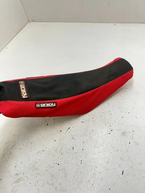 04 2004 Honda Crf 70 f CRF70F OEM Seat Foam Cover Saddle Pan Mount