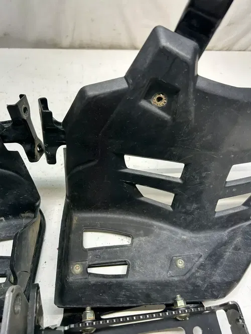 2005 05 Polaris Predator 500 OEM LOT Foot Peg Pegs Heel Guard Shield Mount Bar