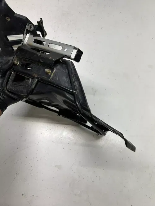2005 05 Polaris Predator 500 OEM LOT Foot Peg Pegs Heel Guard Shield Mount Bar