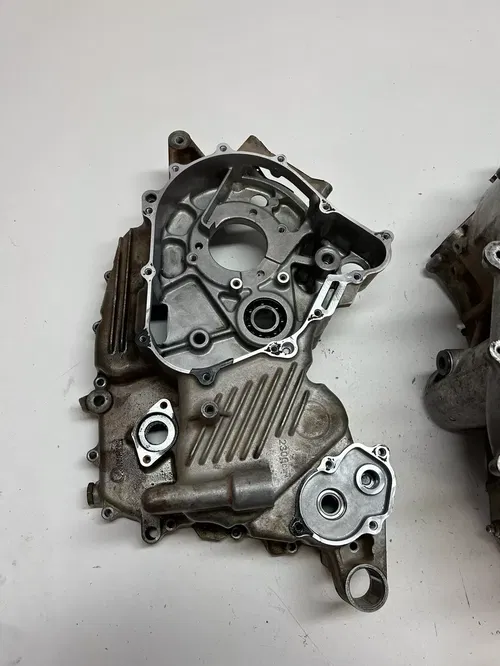 01 Yamaha Kodiak 400 4x4 YFM400 Crankcase Cases Case Engine Motor READ DESCRIPTI