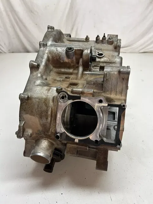 01 Yamaha Kodiak 400 4x4 YFM400 Crankcase Cases Case Engine Motor READ DESCRIPTI