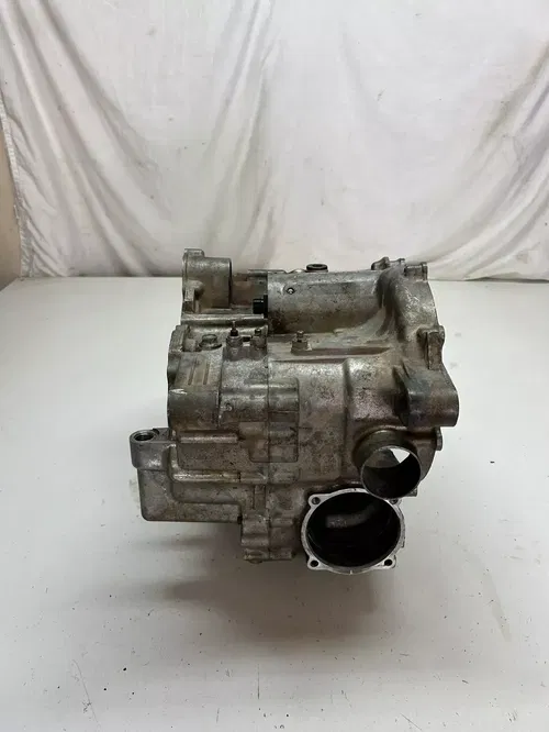 01 Yamaha Kodiak 400 4x4 YFM400 Crankcase Cases Case Engine Motor READ DESCRIPTI