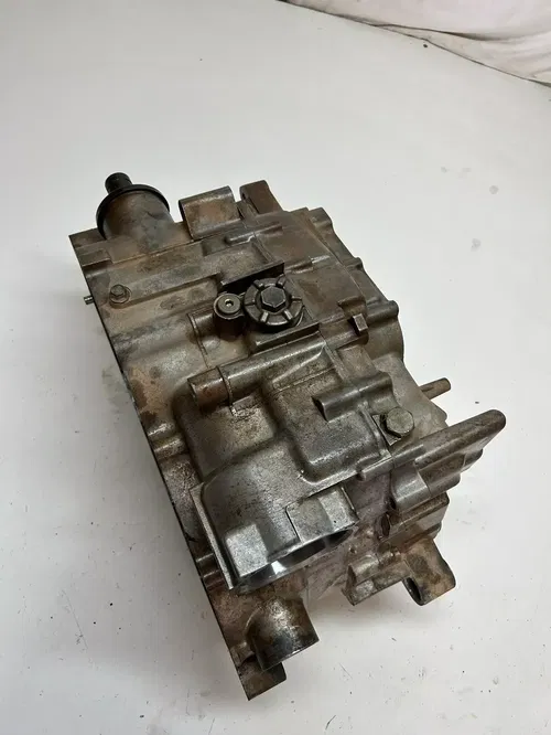 01 Yamaha Kodiak 400 4x4 YFM400 Crankcase Cases Case Engine Motor READ DESCRIPTI