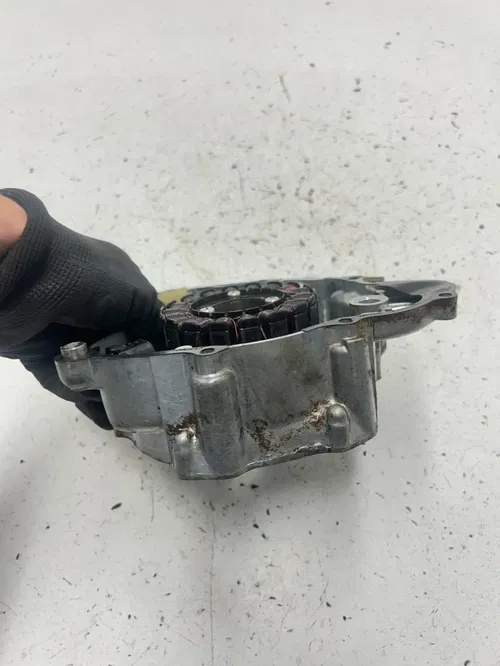 04 Yamaha Bear Tracker 250 YFM250 2x4 OEM UNTESTED Stator Magneto Ignition Cover