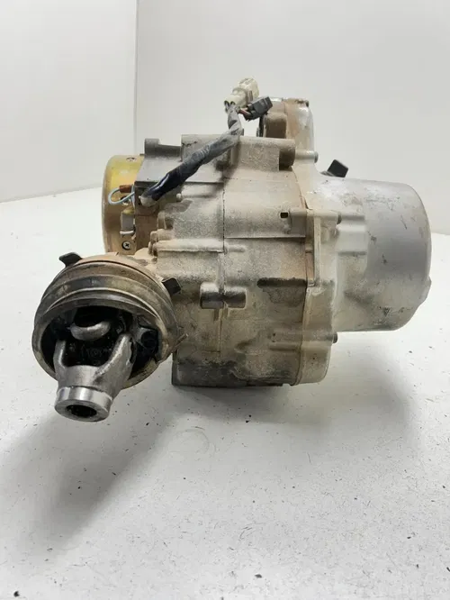 97 1997 Yamaha Moto 4 Badger YFM 80 OEM Engine Motor Bottom End Crankcase READ