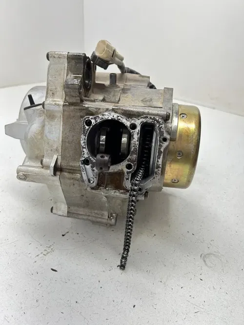 97 1997 Yamaha Moto 4 Badger YFM 80 OEM Engine Motor Bottom End Crankcase READ