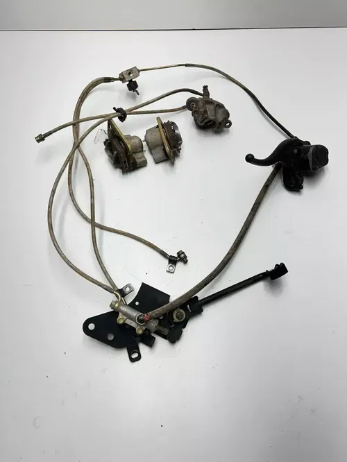 2006 06 Polaris Trail Boss 330 2x4 OEM Front Rear Brake Master Cyl Mount Caliper