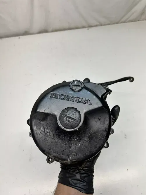 84 1984 HONDA XR350R xr 350 r OEM GOOD! Stator Ignition Wire Cover Case WORKING