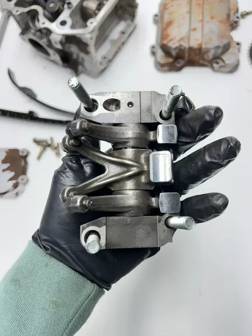 1995 95 Polaris Magnum 425 4x4 OEM Cylinder Head Cap Cam Rocker Valve GOOD!
