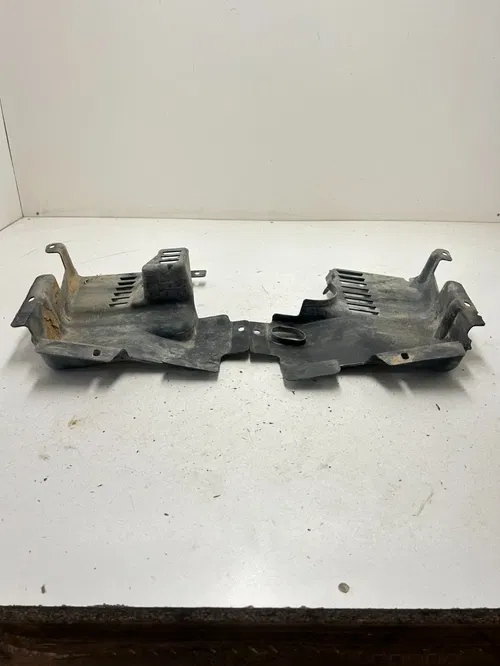 10 2010 Polaris Ranger 800 XP 4x4 OEM GOOD Side Wheel Well Panel Radiator Guards