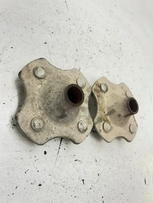 86 1986 Honda Fourtrax TRX200SX Trx 200 Sx OEM GOOD Rear Wheel Hub Lugs Hub Lug
