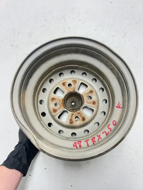 98 1998 Honda Recon 250 TRX250 2x4 OEM STRAIGHT! Front Wheel Rim 11 x 5.5 READ