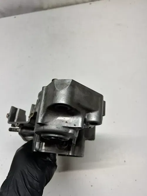 2002 02 Honda Cr250r CR 250 R OEM MINT! Left Crank Case Half Engine Motor NICE!