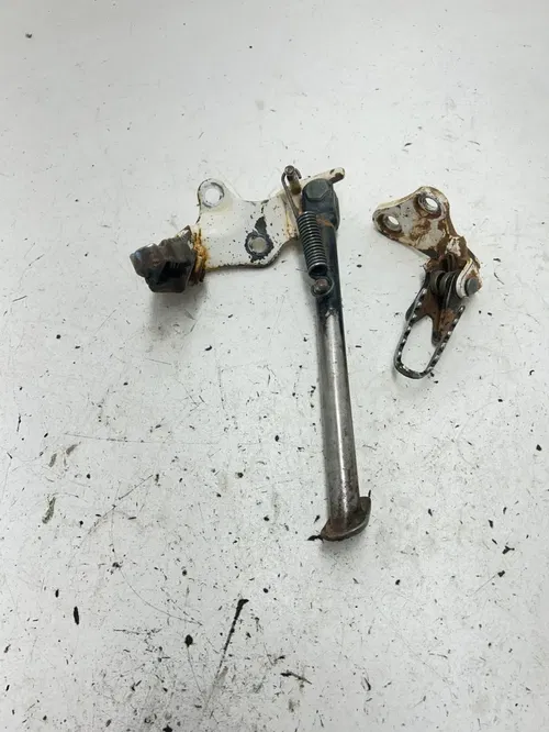 94 1994 Honda XR80R Xr 80 r OEM LOT Foot Pegs Footpegs Mount Mounts Kickstand