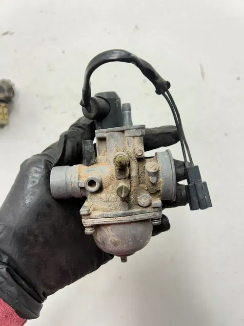 04 2004 Arctic Cat 90 Y-12 2 Stroke 2x4 OEM Carburetor Carb Body Bowl Reed Cage