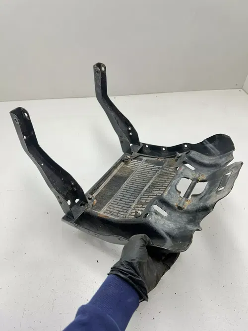 04 2004 Polaris Sportsman 500 HO 4x4 OEM Front Bumper Bash Bar grab Support