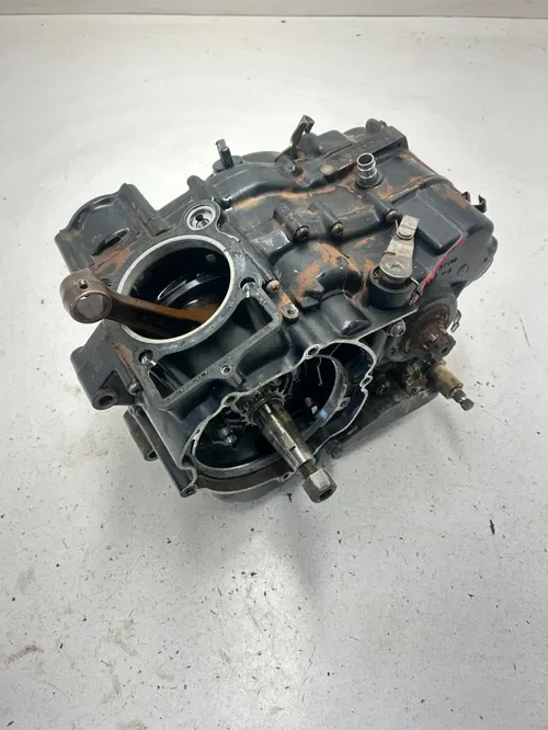 82 1982 Yamaha XT250J Xt 250 j OEM Bottom End Engine Motor Cases Crank Case READ