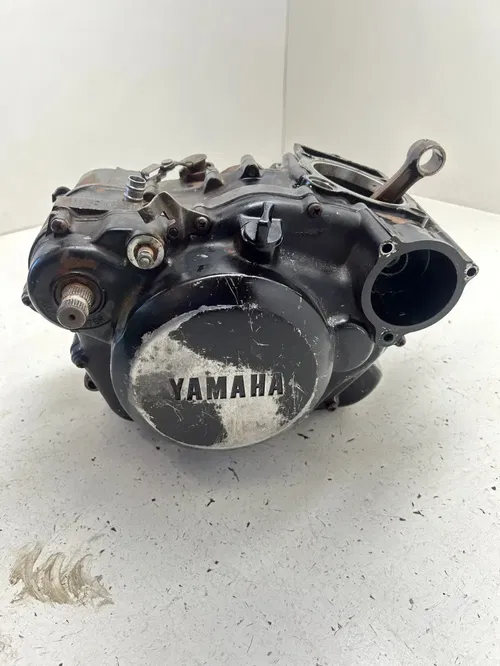 82 1982 Yamaha XT250J Xt 250 j OEM Bottom End Engine Motor Cases Crank Case READ