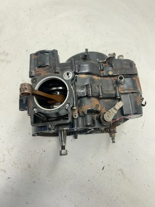 82 1982 Yamaha XT250J Xt 250 j OEM Bottom End Engine Motor Cases Crank Case READ