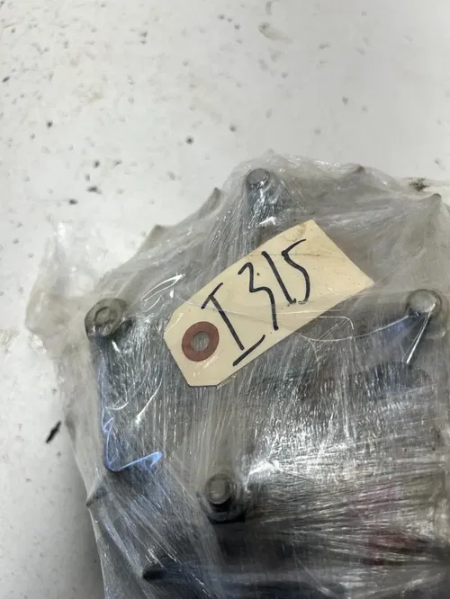 04 2004 Honda Foreman Rubicon 500 Trx500fa3 OEM GOOD Front Right Hub Spindle Bra