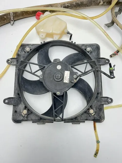2007 07 Polaris Sportsman 800 X2 EFI OEM GOOD! Radiator Fan Coolant Line Tube