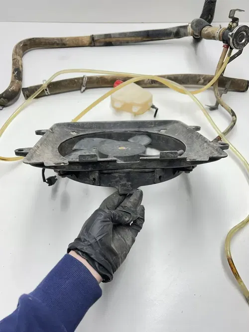 2007 07 Polaris Sportsman 800 X2 EFI OEM GOOD! Radiator Fan Coolant Line Tube