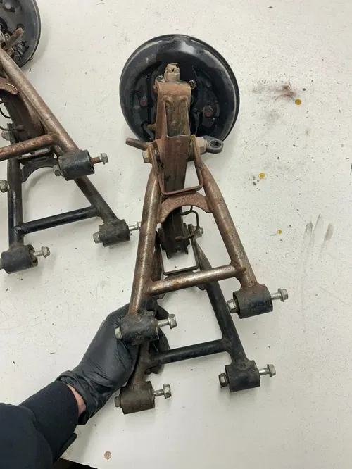 86 1986 Honda Fourtrax 200sx TRX200SX OEM A Arms Spindle Hub Control Arm