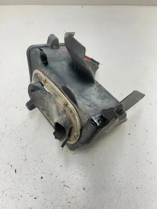 84 1984 Honda Xr 500 R Xr500r OEM Airbox Air Box Intake Mount Boot READ DESCRI