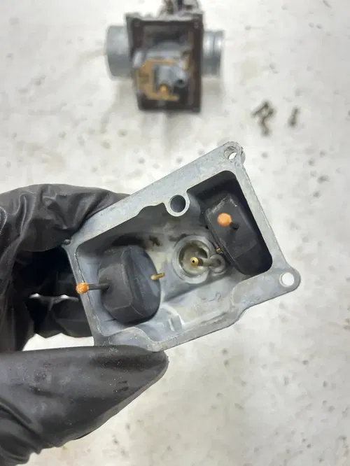 04 2004 Polaris Trailblazer 250 2x4 OEM LOT Carb Carburetor Bowl Body Jet Slide