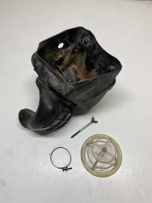 2004 04 Yamaha YZ85 yz 85 Yz GOOD Airbox Air Box Rubber Boot Filter Cage