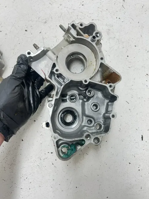 1999 99 Yamaha YZ80 Yz 80 OEM GOOD! Crankcase Case Cases Engine Motor Covers