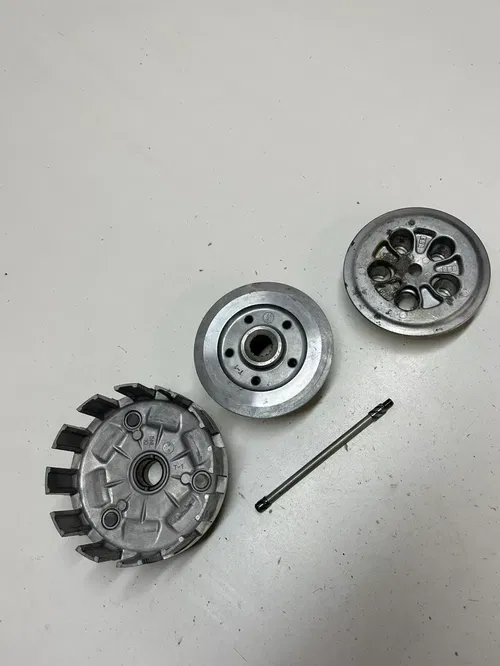2001 01 yamaha YZ250F yz 250 f clutch basket assembly plates READ DESCRIPTION