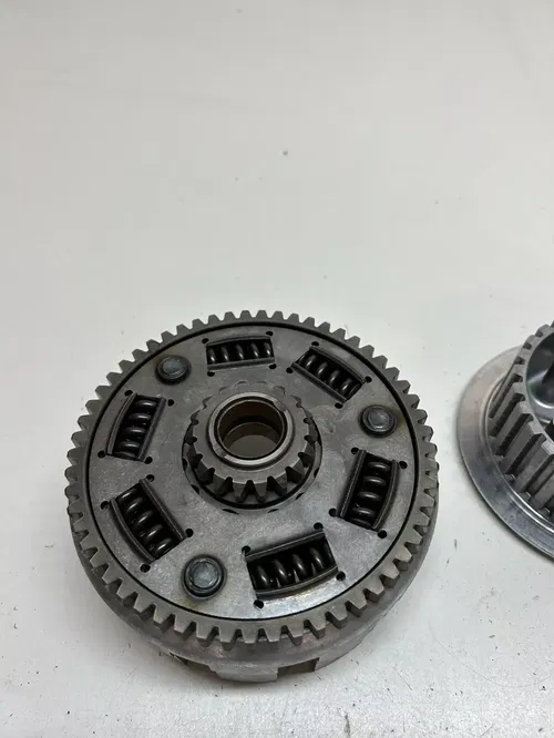 2001 01 yamaha YZ250F yz 250 f clutch basket assembly plates READ DESCRIPTION