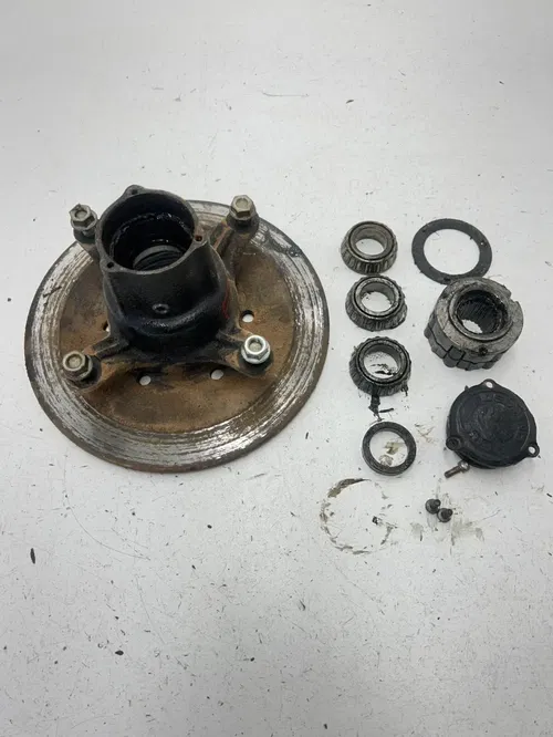 96 1996 Polaris Sportsman 400 2 Stroke 4x4 OEM Front Wheel Left Hub Disc Brake