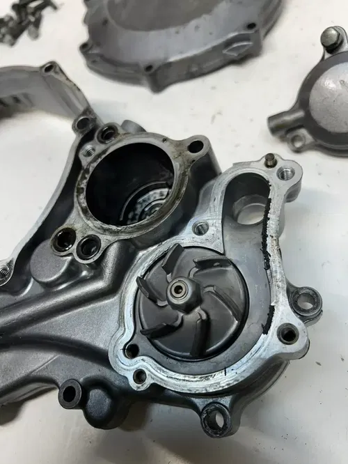 1999 99 YAMAHA WR400F wr 400 f GOOD! Crankcase Case Cases Cover Engine Motor Cap