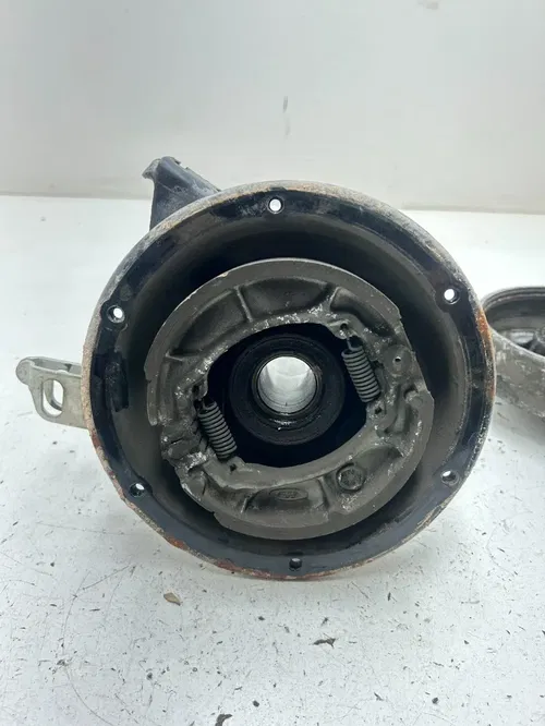 01 2001 Honda Fourtrax TRX90 Trx 90 OEM GOOD Rear Axle Carrier Brake Drum Sprock
