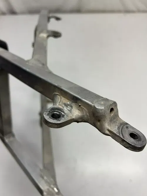 2000 HONDA CR250R cr 250 r OEM Subframe Sub Frame GOOD THREADS Free Ship