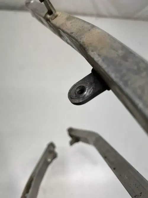 2000 HONDA CR250R cr 250 r OEM Subframe Sub Frame GOOD THREADS Free Ship