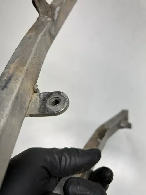 2000 HONDA CR250R cr 250 r OEM Subframe Sub Frame GOOD THREADS Free Ship