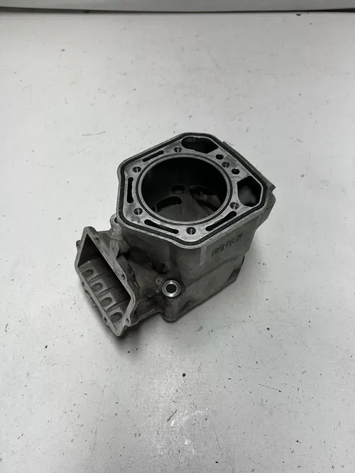2004 04 Ski-doo Summit 800 Highmark 151" OEM Cylinder A Jug 81.75 mm DAMAGE!