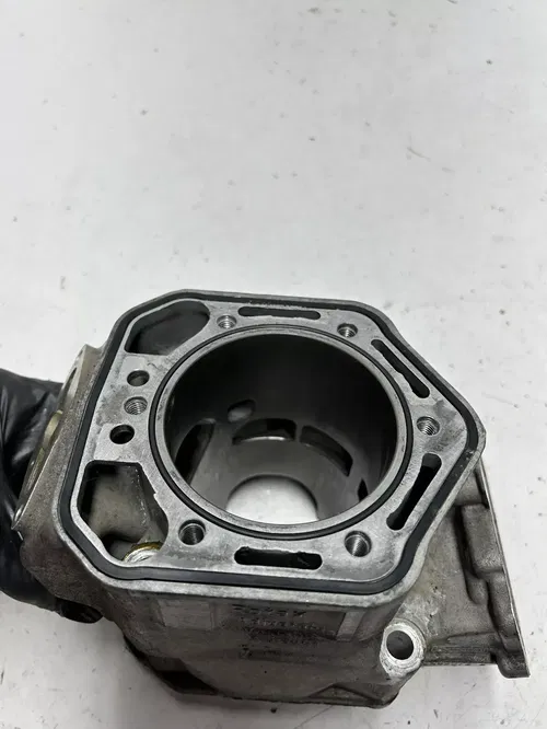 2004 04 Ski-doo Summit 800 Highmark 151" OEM Cylinder A Jug 81.75 mm DAMAGE!
