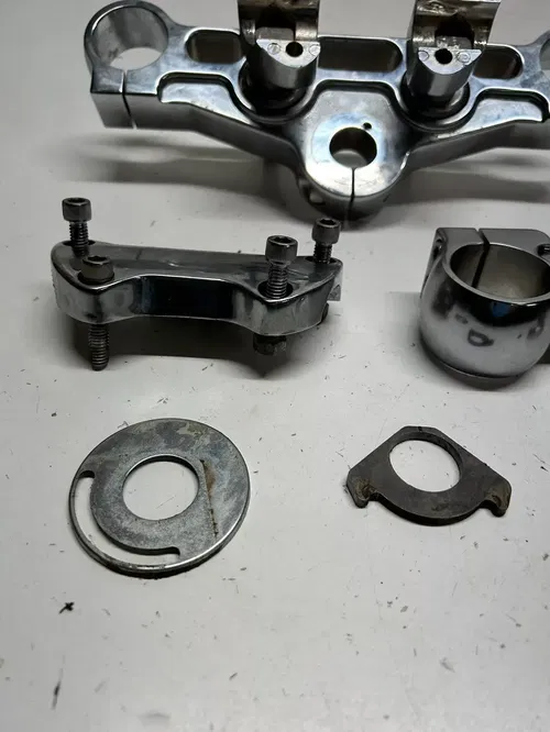 Harley Davidson Motorcycle Triple Clamp Tree Upper Lower Clamps Bar READ DESCR