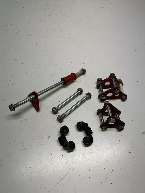 1984 84 Honda XL250R Xl 250 r OEM LOT Engine Motor Mount Support Bolt Cover