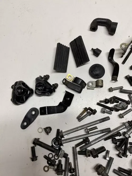 2001 01 NINJA EX 500 R LOT BOLTS HARDWARE MOUNT NUT GUARD 995 MILES FREE US SHIP