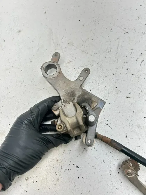 06 2006 Honda Crf 250 r CRF250R OEM GOOD! Rear Back Brake Caliper Master Mount