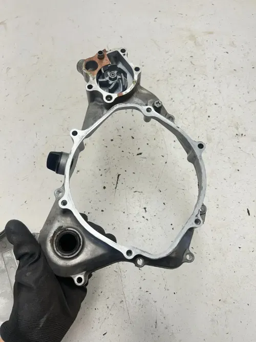 03 2003 Honda CR250R Cr 250 r 2 Stroke OEM Inner Outer Clutch Cover Case Water