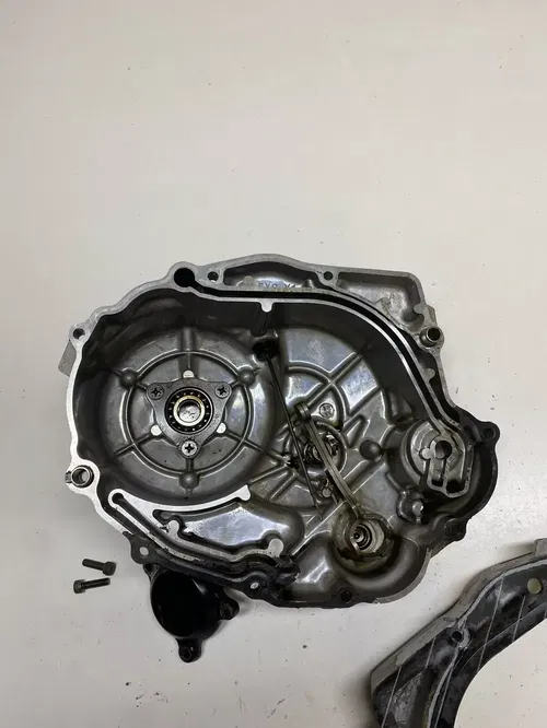 2005 05 Yamaha Bruin 250 YFM250 2x4 GOOD Inner Outer Clutch Cover Case Oil Cap
